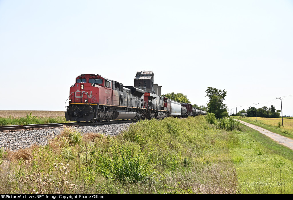 CN 8825